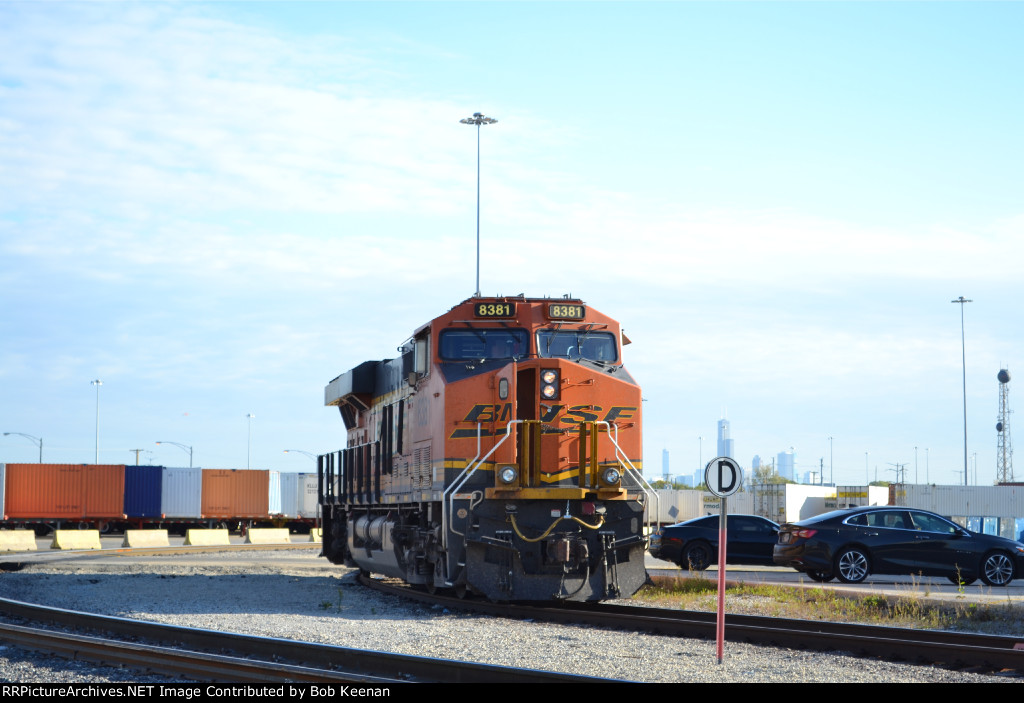 BNSF 8381